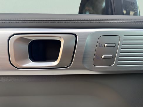 Used 2024 Hyundai Santa Fe Calligraphy FWD image 25