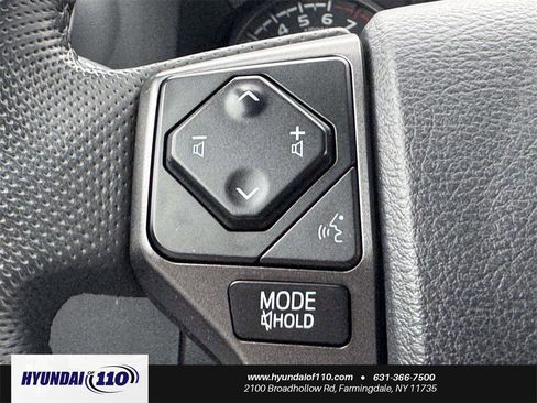 Used 2023 Toyota Tacoma TRD Off-Road image 17