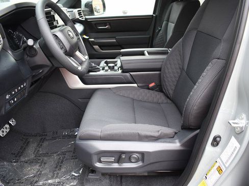 New 2026 Toyota Tundra SR5 image 7