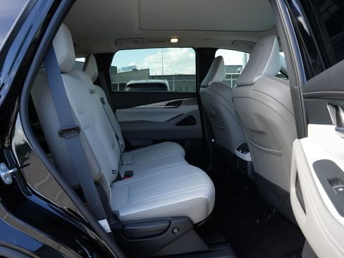 Certified 2026 INFINITI QX60 Pure w/ Cargo Package FWD image 20