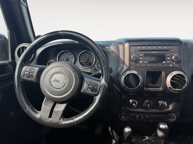 Used 2013 Jeep Wrangler Unlimited Sport w/ Connectivity Group AWD/4WD image 10