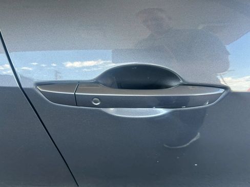 Used 2018 Honda Civic EX image 3