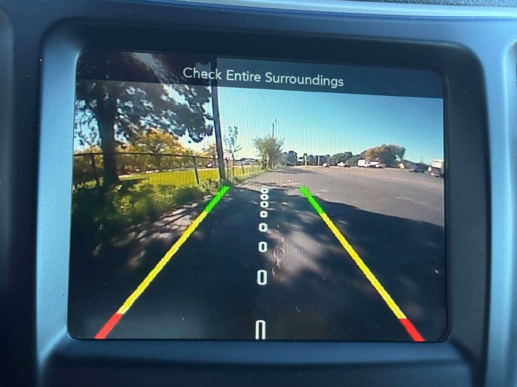 Used 2017 Jeep Cherokee Limited AWD/4WD image 20