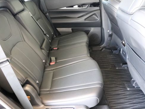 Certified 2025 INFINITI QX60 Pure AWD/4WD image 42
