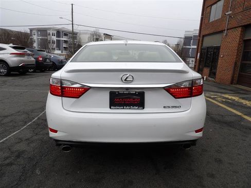 Used 2015 Lexus ES 350 image 4