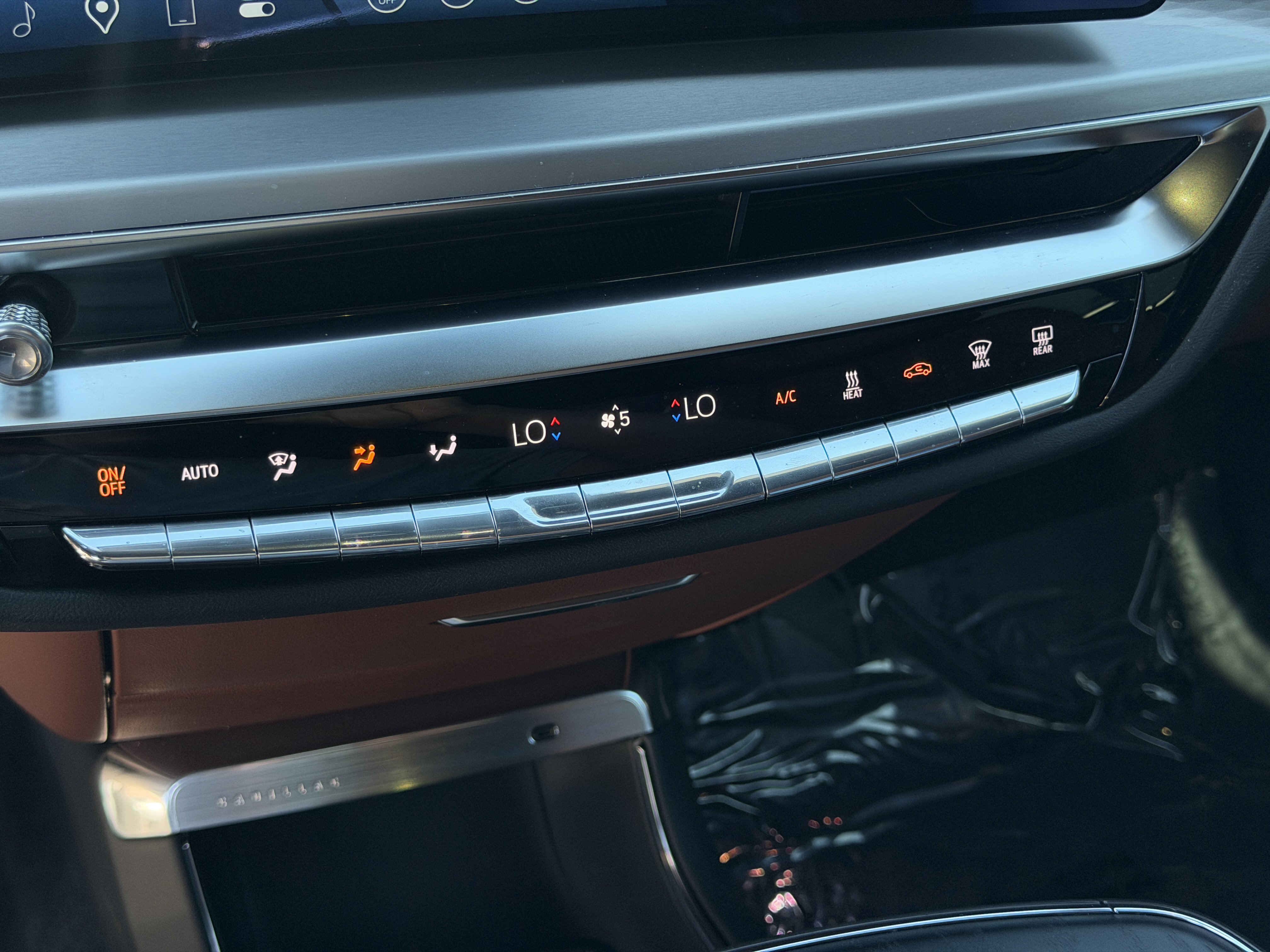 Used 2027 Cadillac Lyriq Signature Luxury RWD image 27