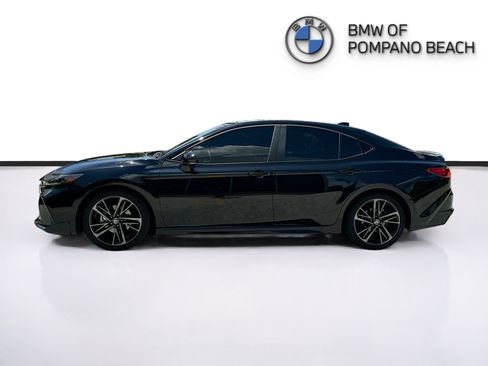 Used 2025 Toyota Camry XSE FWD image 4