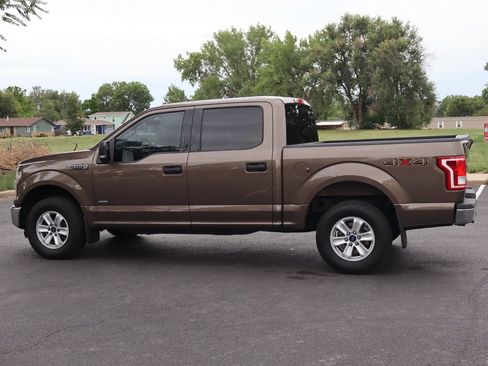 Used 2015 Ford F150 XLT w/ Equipment Group 301A Mid AWD/4WD image 8