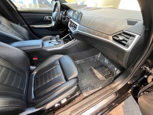 Used 2020 BMW 330i Sedan w/ Convenience Package RWD image 12