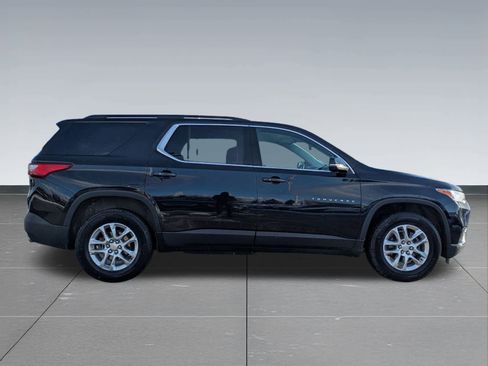 Used 2021 Chevrolet Traverse LT image 7