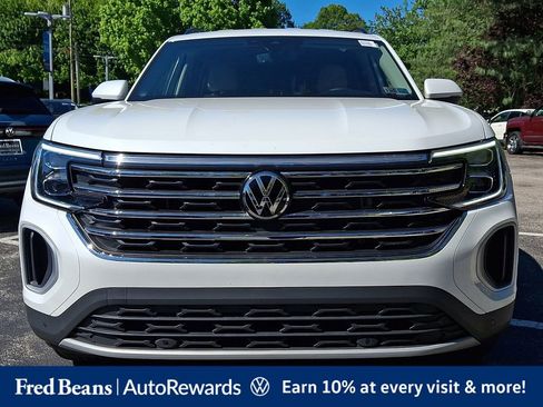 Used 2026 Volkswagen Atlas SE AWD/4WD image 2