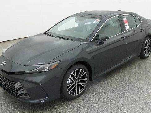 New 2026 Toyota Camry Hybrid AWD/4WD image 20