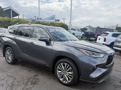 Used 2021 Toyota Highlander Platinum