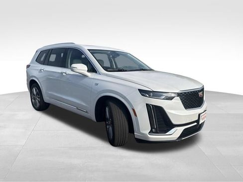Certified 2024 Cadillac XT6 Premium Luxury FWD image 7