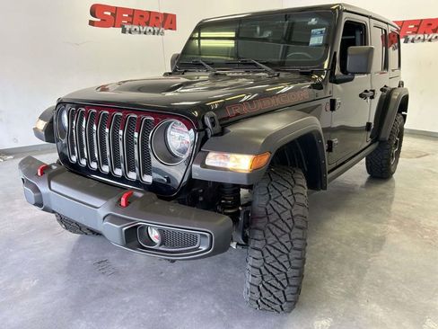 Used 2023 Jeep Wrangler Unlimited Rubicon w/ Cold Weather Group AWD/4WD image 7