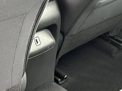 Used 2025 Nissan Sentra SV FWD image 23