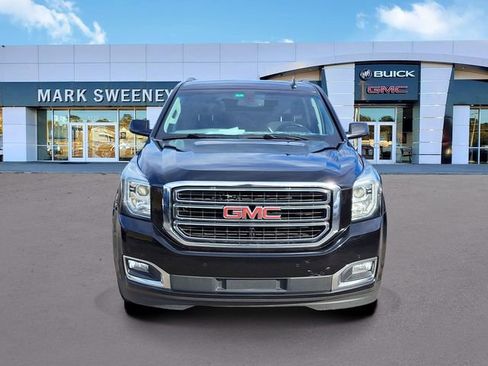 Used 2018 GMC Yukon XL SLE w/ Convenience Package image 2