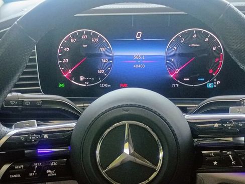 Used 2024 Mercedes-Benz GLS 580 4MATIC image 33