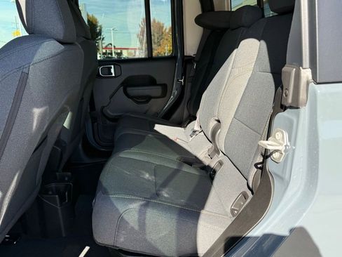 New 2025 Jeep Gladiator Sport image 27