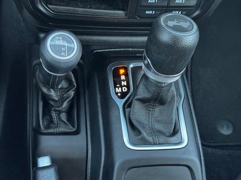 Certified 2023 Jeep Wrangler Unlimited Sport AWD/4WD image 39