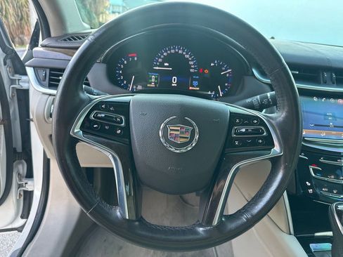 Used 2015 Cadillac XTS Luxury image 23