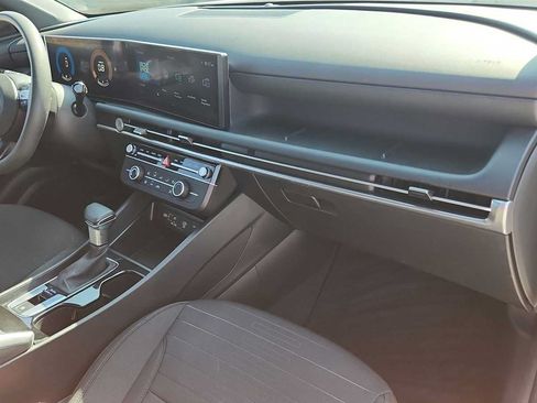 Used 2025 Hyundai Santa Cruz SE FWD image 39