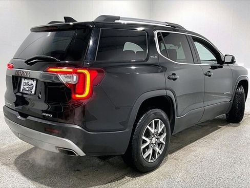 Used 2023 GMC Acadia SLE w/ LPO, Black Accent Package image 5