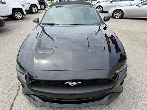 Used 2018 Ford Mustang Premium RWD image 11