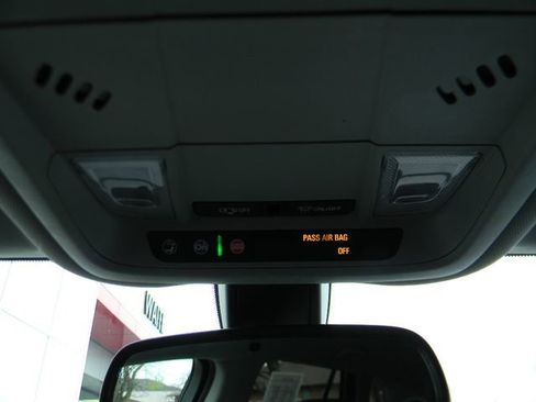 Used 2019 GMC Terrain SLE w/ Driver Convenience Package AWD/4WD image 20