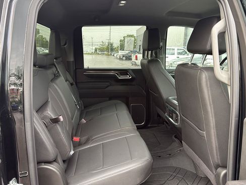 Used 2025 Chevrolet Silverado 3500 LTZ w/ LTZ Convenience Package AWD/4WD image 11