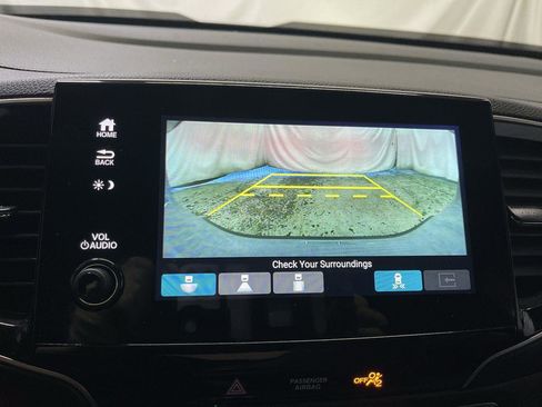 Certified 2023 Honda Passport TrailSport image 17