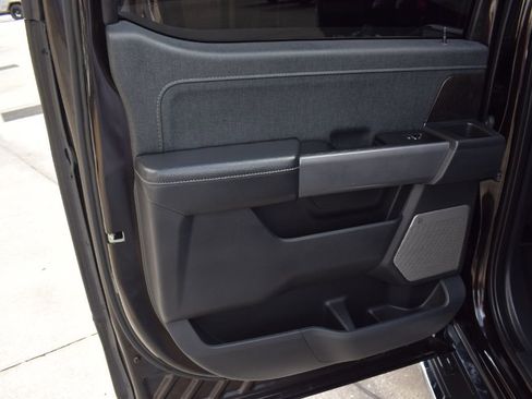 Used 2021 Ford F150 Lariat w/ Equipment Group 502A High AWD/4WD image 11