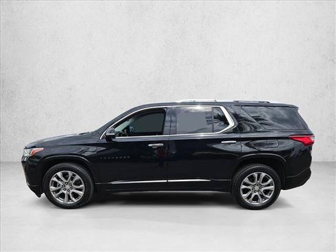 Used 2020 Chevrolet Traverse Premier w/ LPO, Blackout Package AWD/4WD image 8
