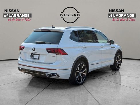 Used 2022 Volkswagen Tiguan SEL R-Line image 5