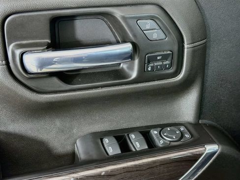 Used 2022 Chevrolet Silverado 1500 LTZ AWD/4WD image 18