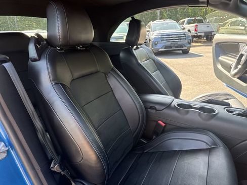 Used 2019 Ford Mustang GT Premium w/ Equipment Group 401A RWD image 24
