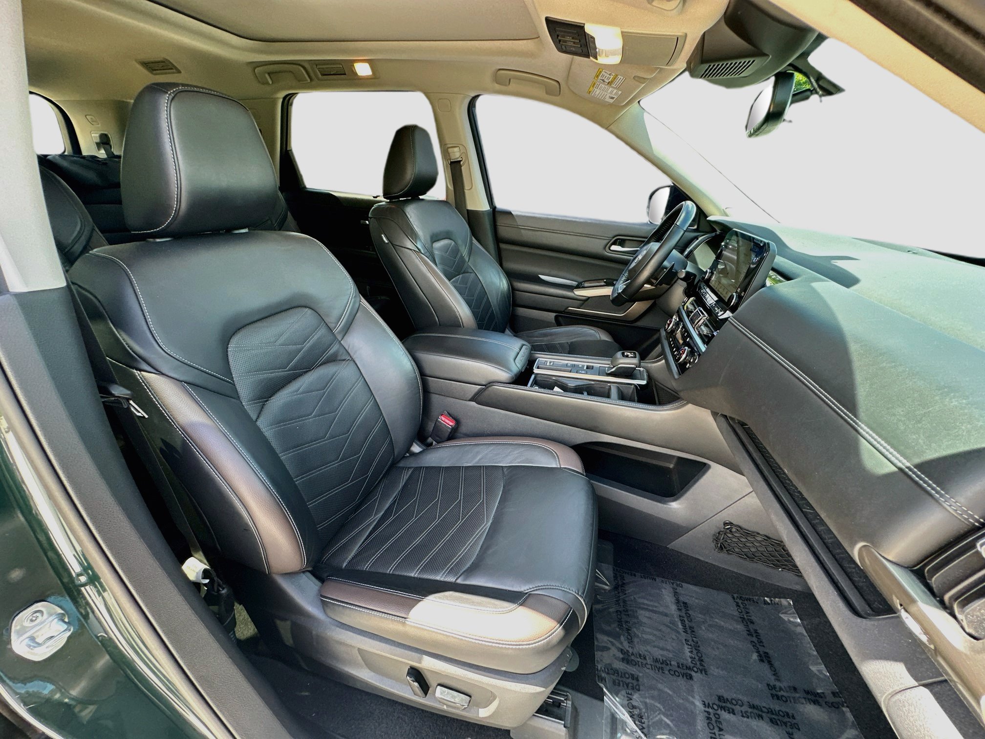 Used 2022 Nissan Pathfinder Platinum w/ Cargo Package FWD image 28