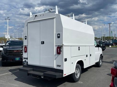 New 2025 Chevrolet Express 3500 w/ Power Convenience Package RWD image 16