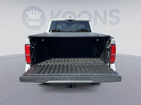 Used 2025 Toyota Tacoma Limited image 25