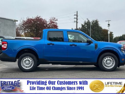 New 2025 Ford Maverick XL image 3