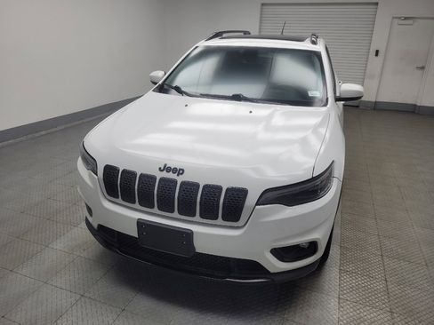 Used 2019 Jeep Cherokee Latitude Plus FWD image 15