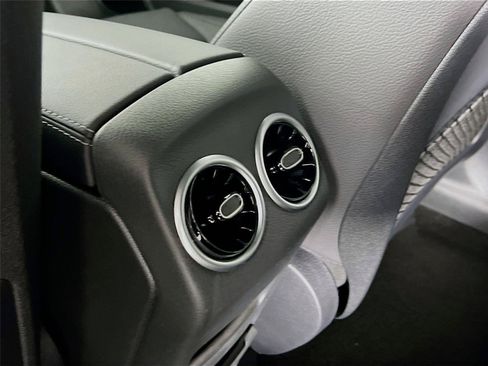 Certified 2026 Mercedes-Benz GLB 250 4MATIC image 22