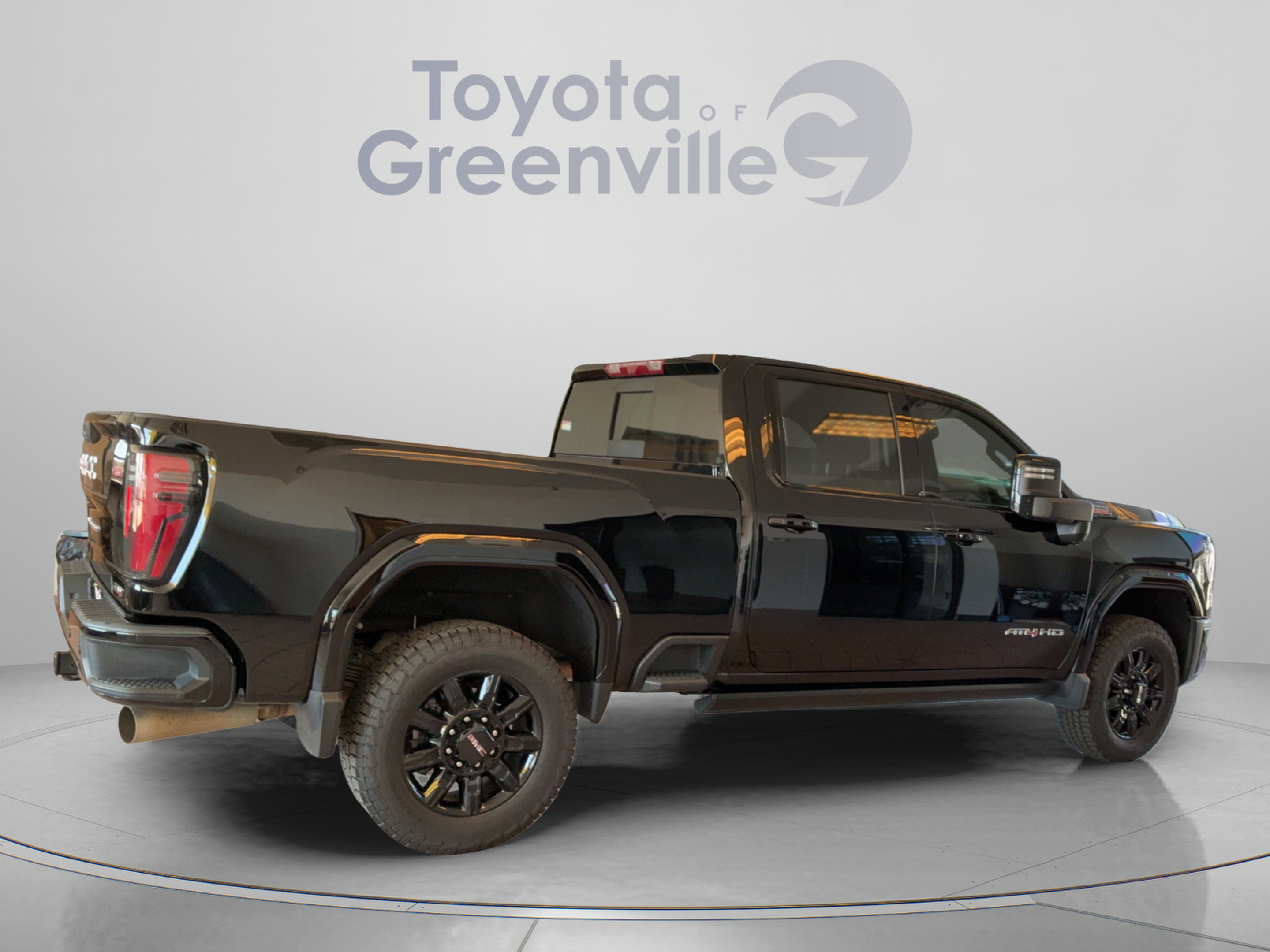 Used 2025 GMC Sierra 2500 AT4 w/ AT4 Premium Plus Package AWD/4WD image 7