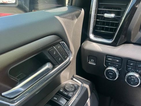 Used 2024 GMC Sierra 2500 Denali w/ Denali Reserve Package AWD/4WD image 30