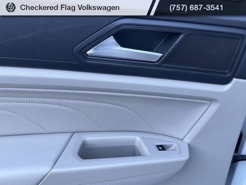 Used 2022 Volkswagen Atlas SE w/ Panoramic Sunroof Package image 29