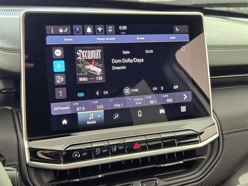 New 2026 Jeep Compass Latitude image 21