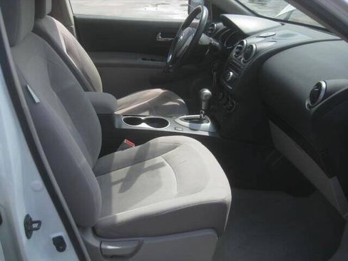 Used 2014 Nissan Rogue S AWD/4WD image 20