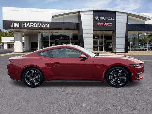 Used 2024 Ford Mustang Coupe image 8