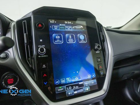 Used 2025 Subaru Crosstrek 2.5i Premium w/ Crosstrek Mirror Package AWD/4WD image 19