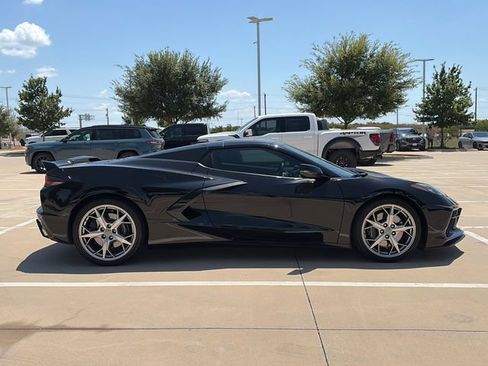 Used 2022 Chevrolet Corvette Stingray Preferred Conv w/ Z51 Performance Package RWD image 6